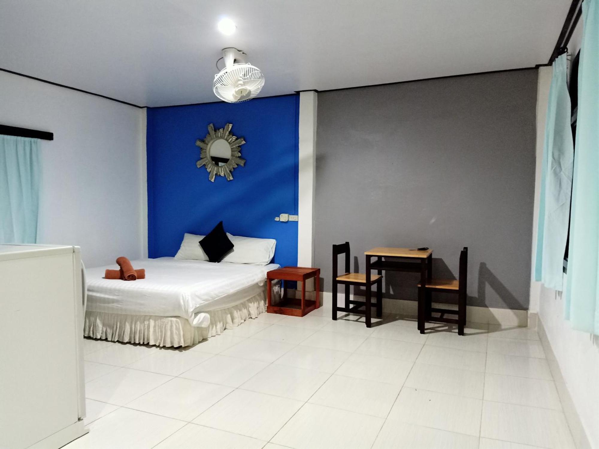 Prukrom Lanta Pensión Ko Lanta Habitación foto