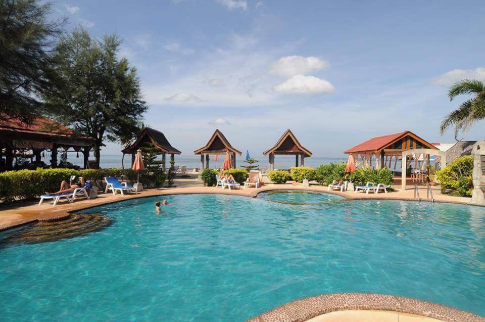 Prukrom Lanta Pensión Ko Lanta Exterior foto