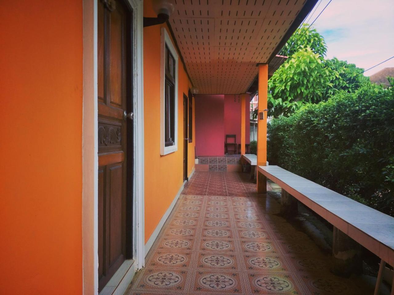Prukrom Lanta Pensión Ko Lanta Exterior foto